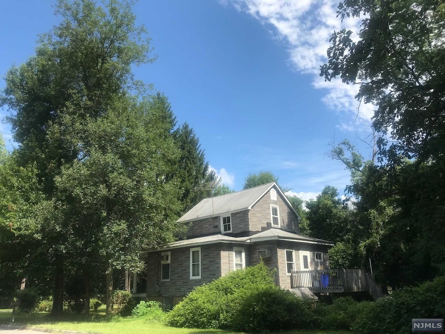 Sold $460,000 • Co-Listing Agent