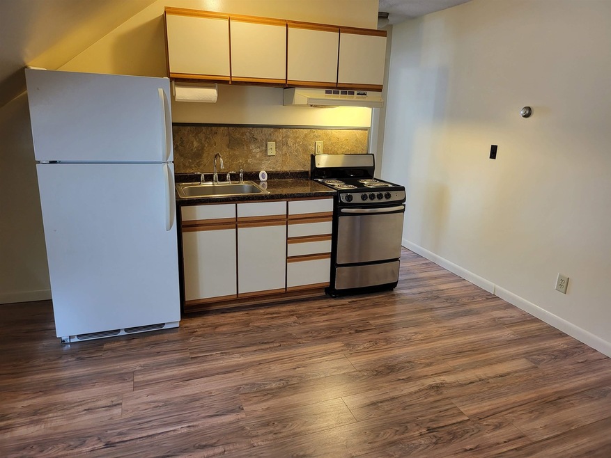 18-3 Main Thompson, Ashland, NH 03217 - photo 1