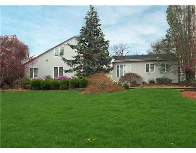 2 Wilshire Run, Scotch Plains, NJ 07076 - photo 1