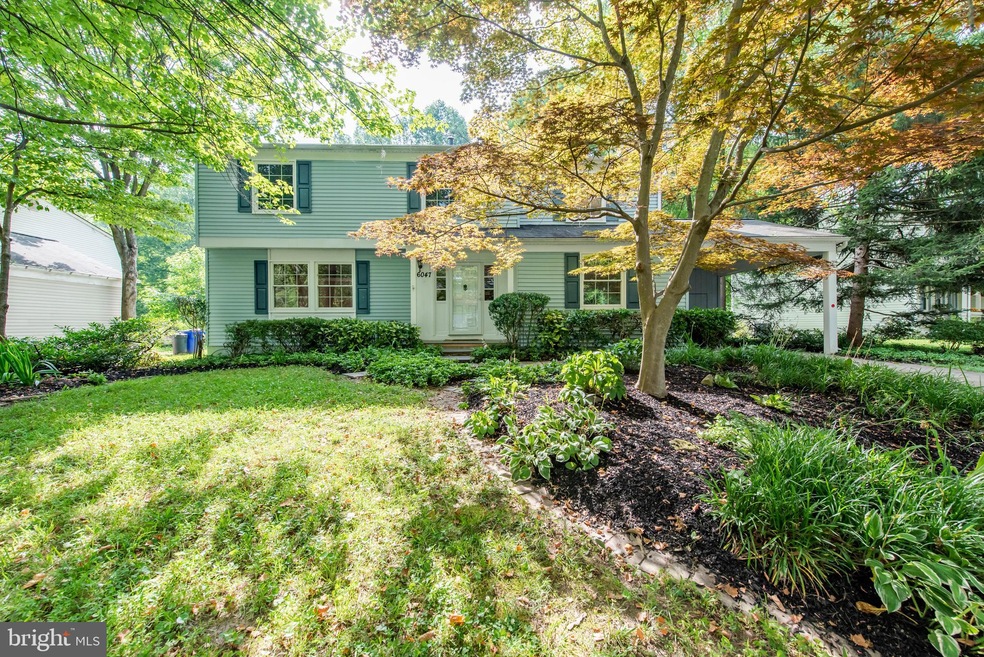 6047 Camelback Ln, Columbia, MD 21045 - photo 1