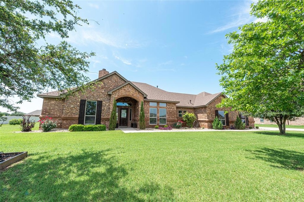 309 Steppes Ct, Weatherford, TX 76087 - photo 1