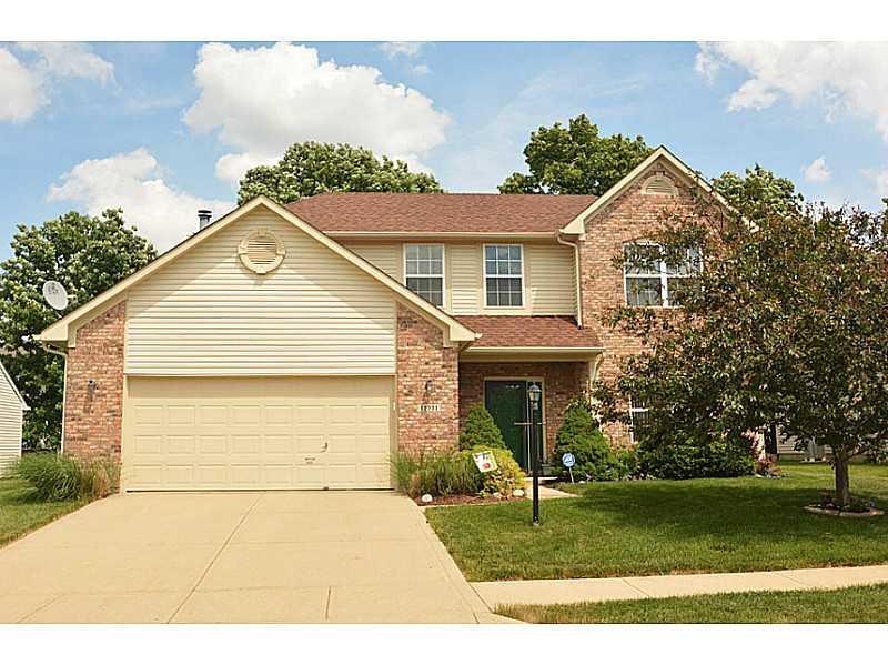 12771 Glengary Dr, Fishers, IN 46038 - photo 1