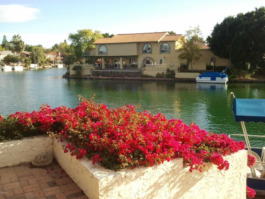 LAKE VIEW TO SOUTH