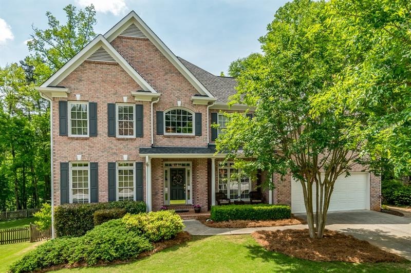 3990 Regal Oaks Dr, Suwanee, GA 30024 - photo 1
