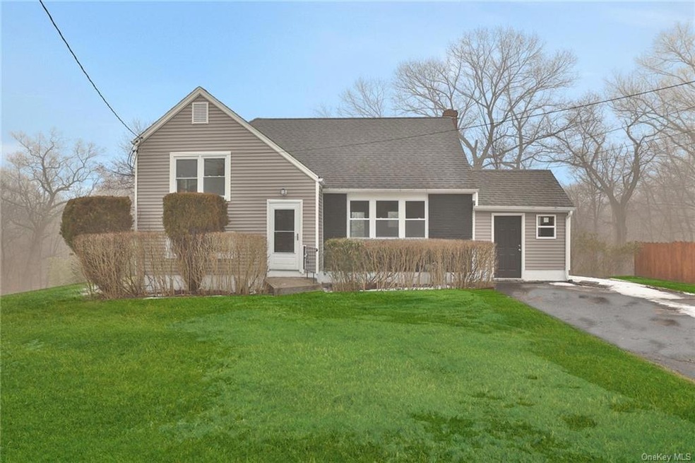 42 Cara Dr, Pearl River, NY 10965 - photo 1