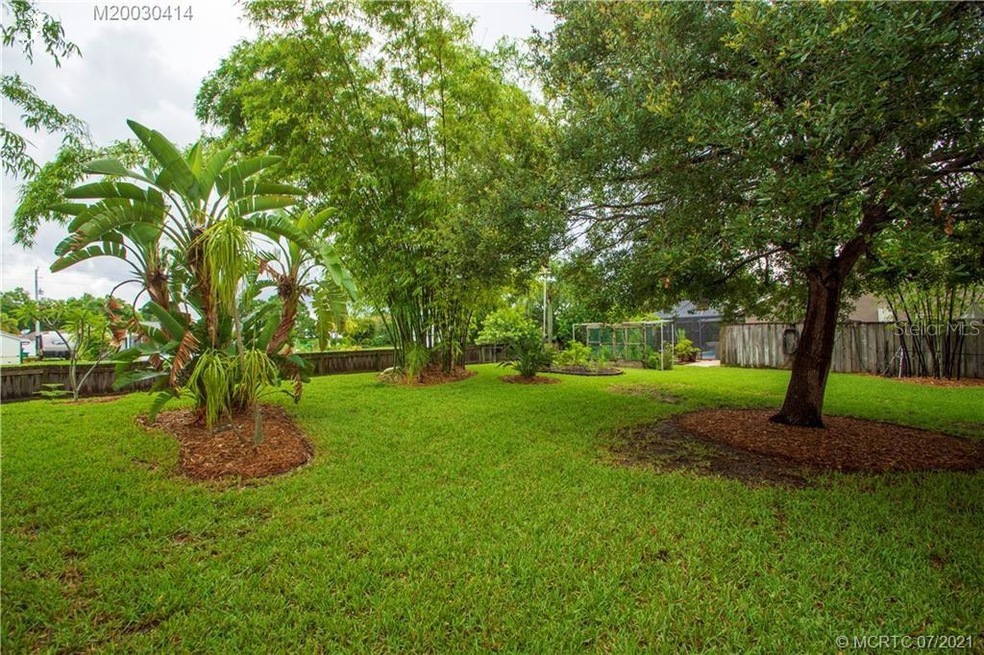 425 SW Whitmore Dr, Port St. Lucie, FL 34984 - photo 1