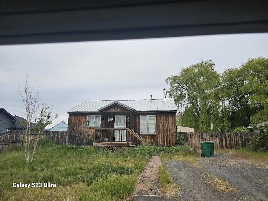 3713 Altamont Dr, Klamath Falls, OR 97603 - photo 1