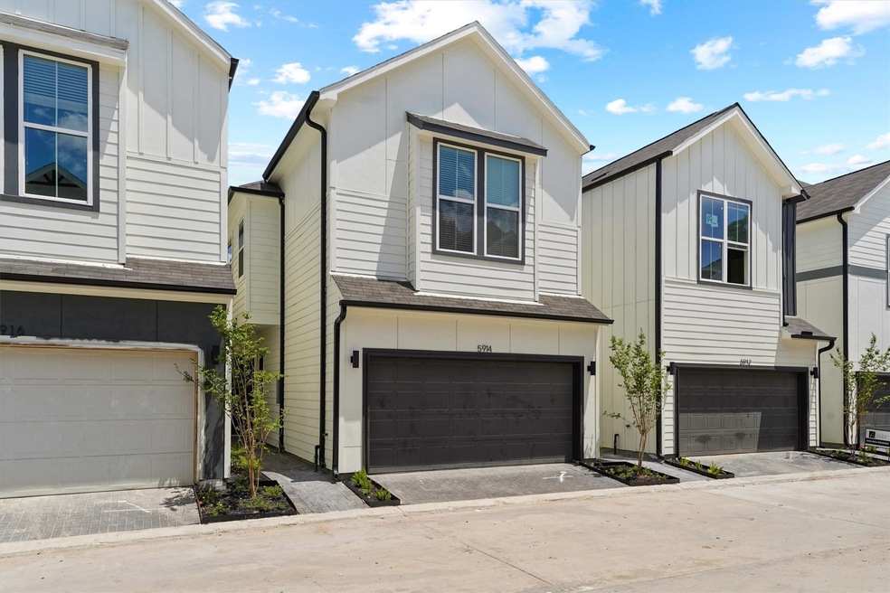 5914 Haring Ln, Houston, TX 77091 - photo 1
