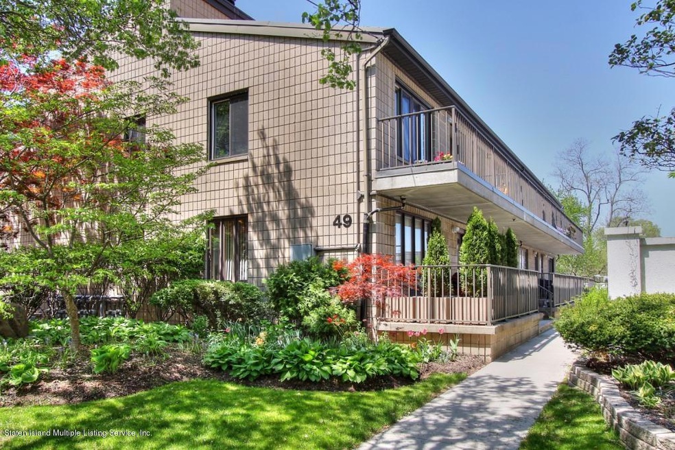 3149 Hylan Blvd unit 1-D, Staten Island, NY 10306 - photo 1