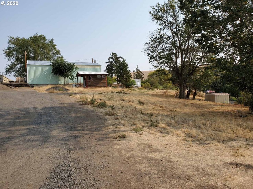 610 N Garrigues St, Heppner, OR 97836 - photo 1