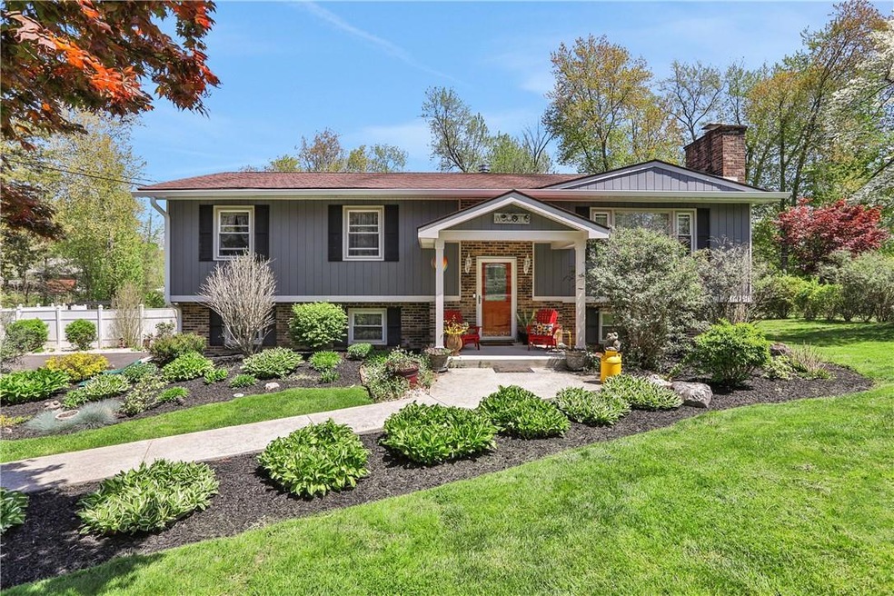 106 Caroline Dr E, Wappingers Falls, NY 12590 - photo 1