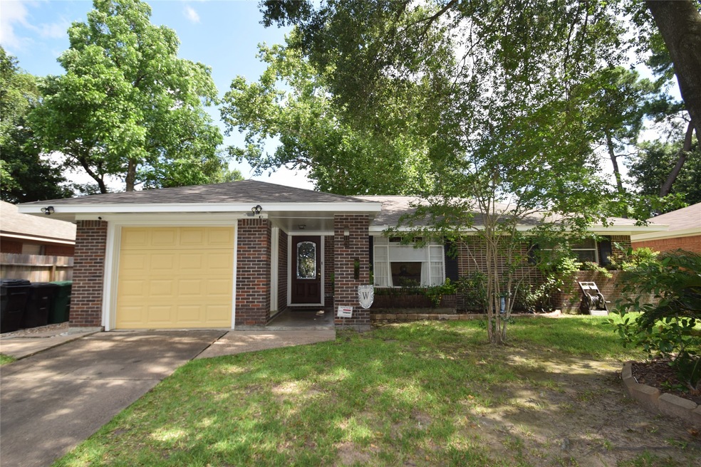 1130 Stonecrest Dr, Houston, TX 77018 - photo 1