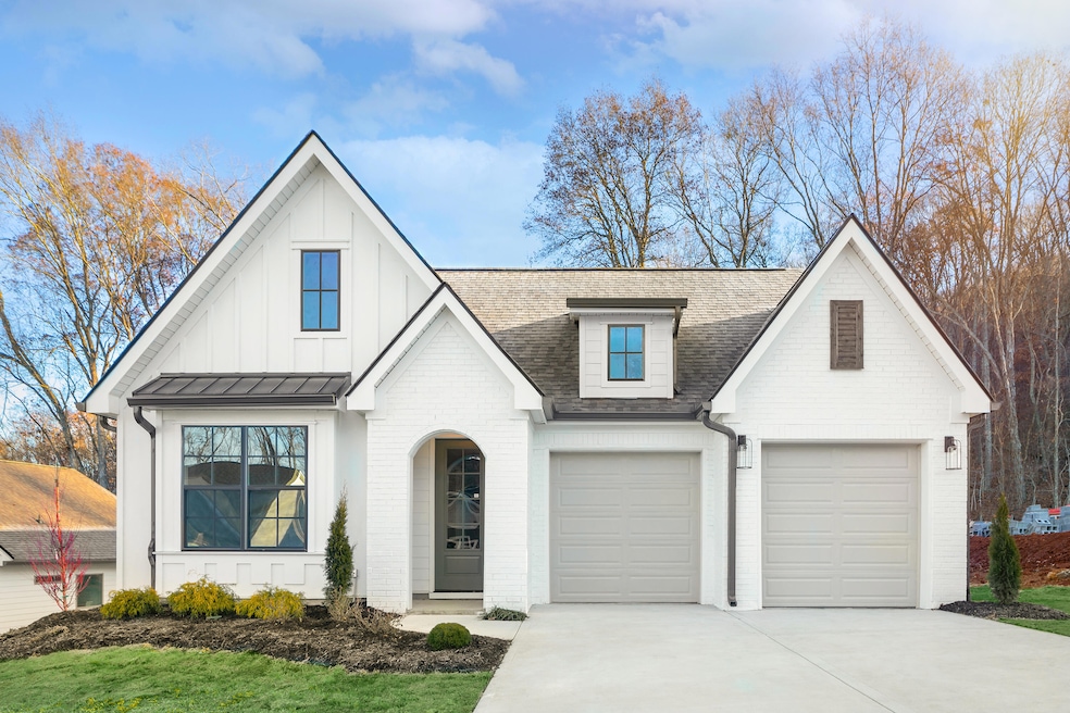 6350 Satjanon Dr, Ooltewah, TN 37363 - photo 1