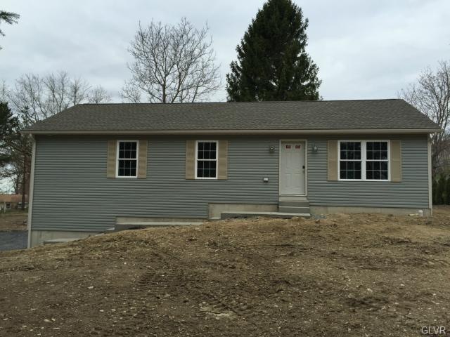 541 E Dannersville Rd, Bath, PA 18014 - photo 1