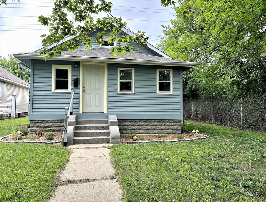 2509 E Lynn St, Anderson, IN 46016 - photo 1