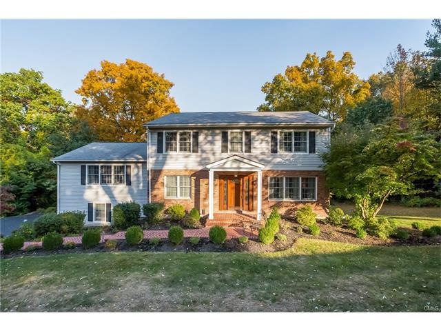 Classic Four Bedroom Colonial set in Ironworks Est