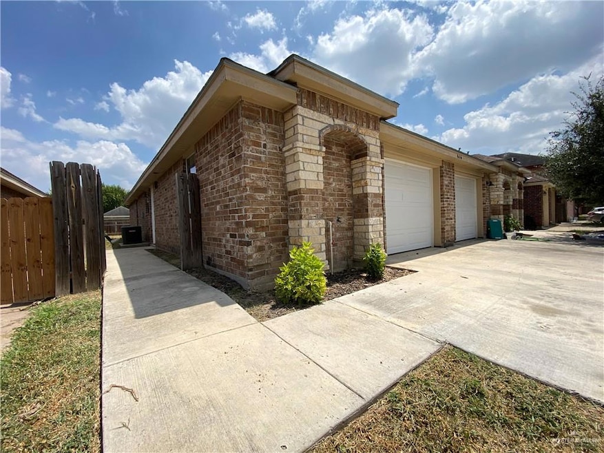 616 Jade St unit B, Edinburg, TX 78541 - photo 1