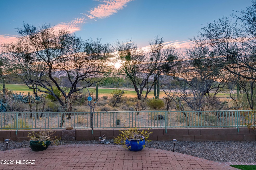 Burrobush Sunrise HR