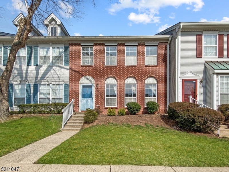 46 De Leone Cir, Franklin Park, NJ 08823 - photo 1