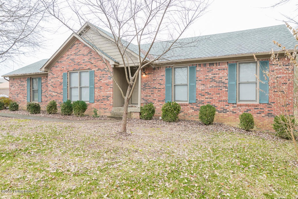 8207 Rome Beauty Way, Louisville, KY 40228 - photo 1