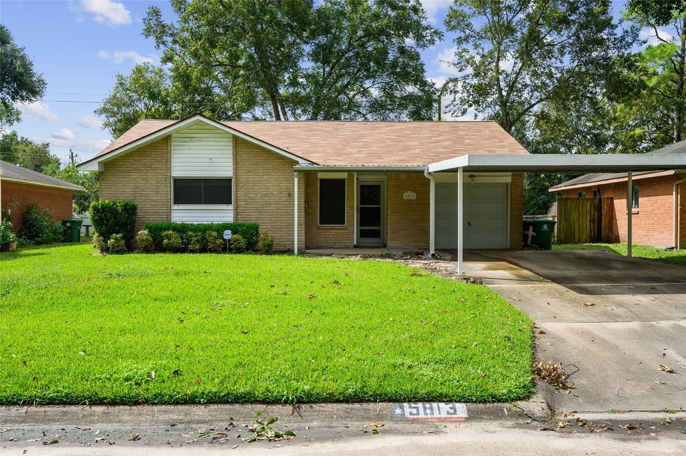 5813 Mackinaw St, Houston, TX 77053 - photo 1