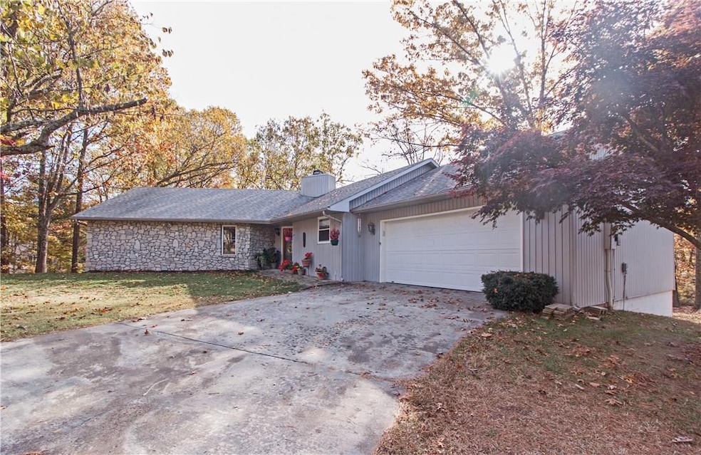 70 Overton Dr, Bella Vista, AR 72714 - photo 1