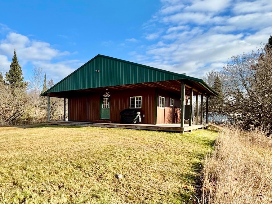 6851 Thompson 41 5 Rd, Rapid River, MI 49878 - photo 1