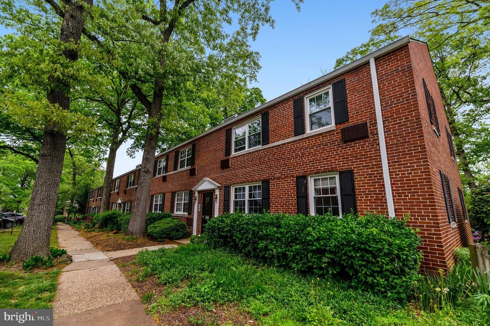 4312 2nd Rd N unit 43123, Arlington, VA 22203 - photo 1