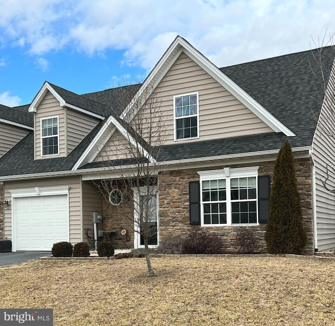 3643 Oakley Ln, Greencastle, PA 17225 - photo 1