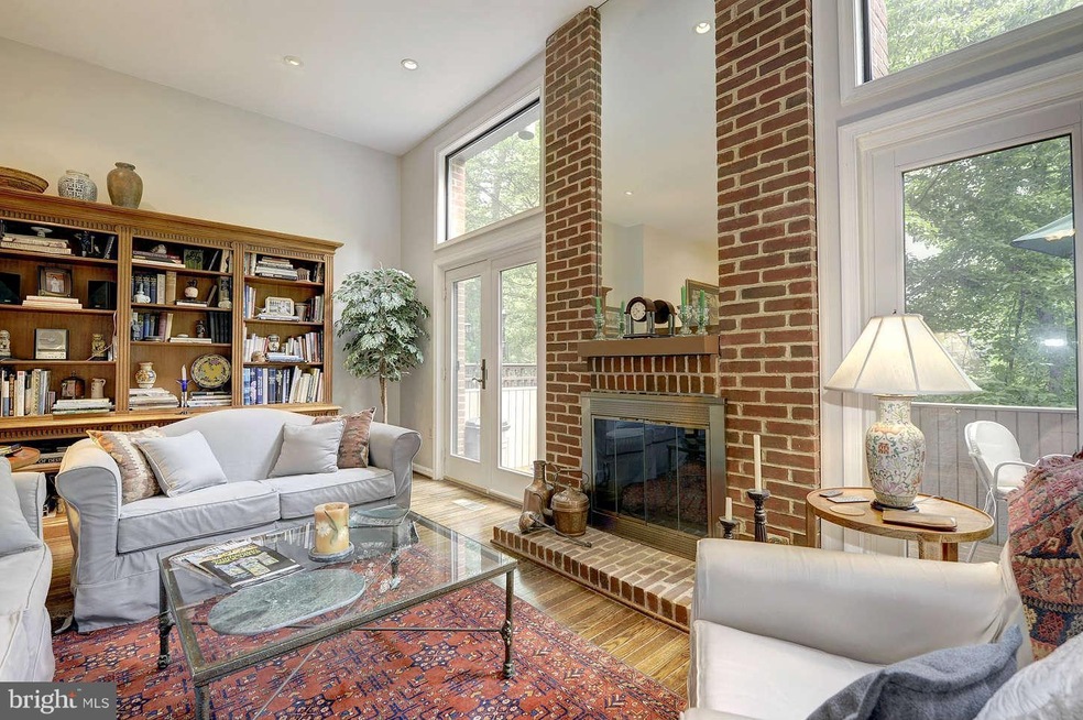 7521 Bradley Blvd, Bethesda, MD 20817 - photo 1