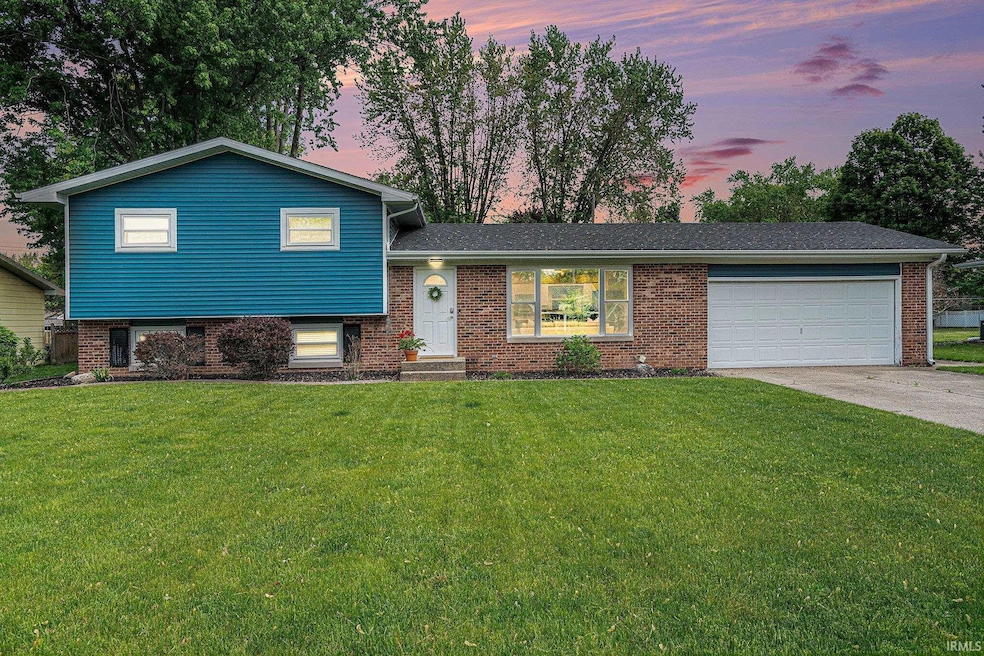 13 Meadow Ln, Goshen, IN 46526 - photo 1