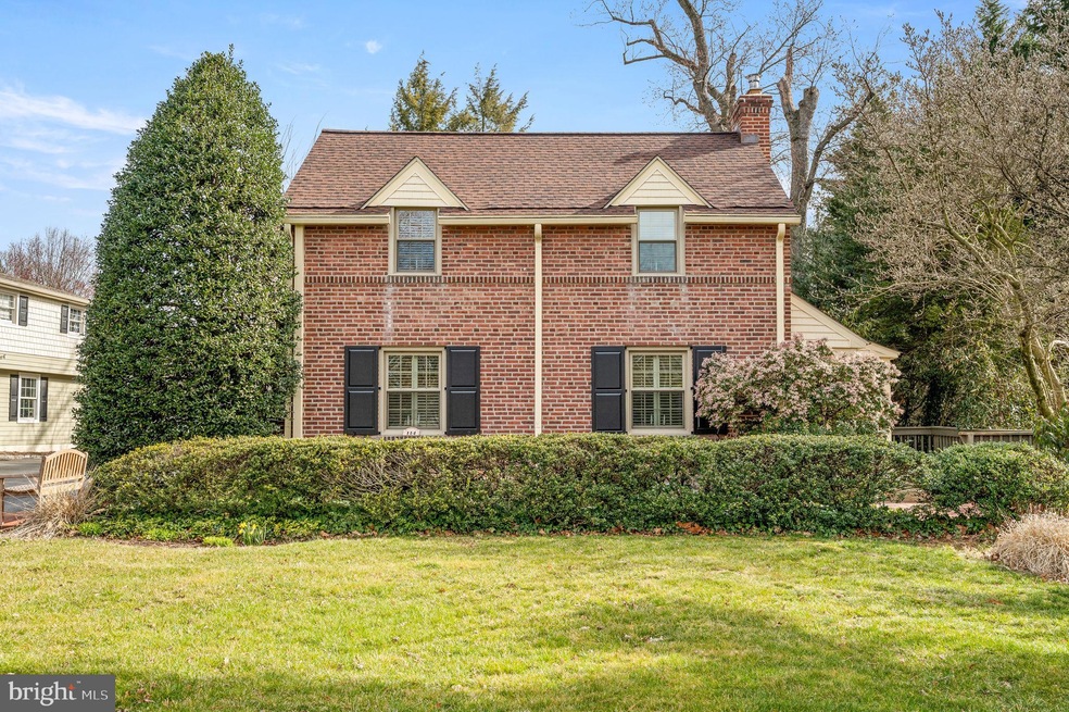 114 Blackthorn Rd, Wallingford, PA 19086 - photo 1