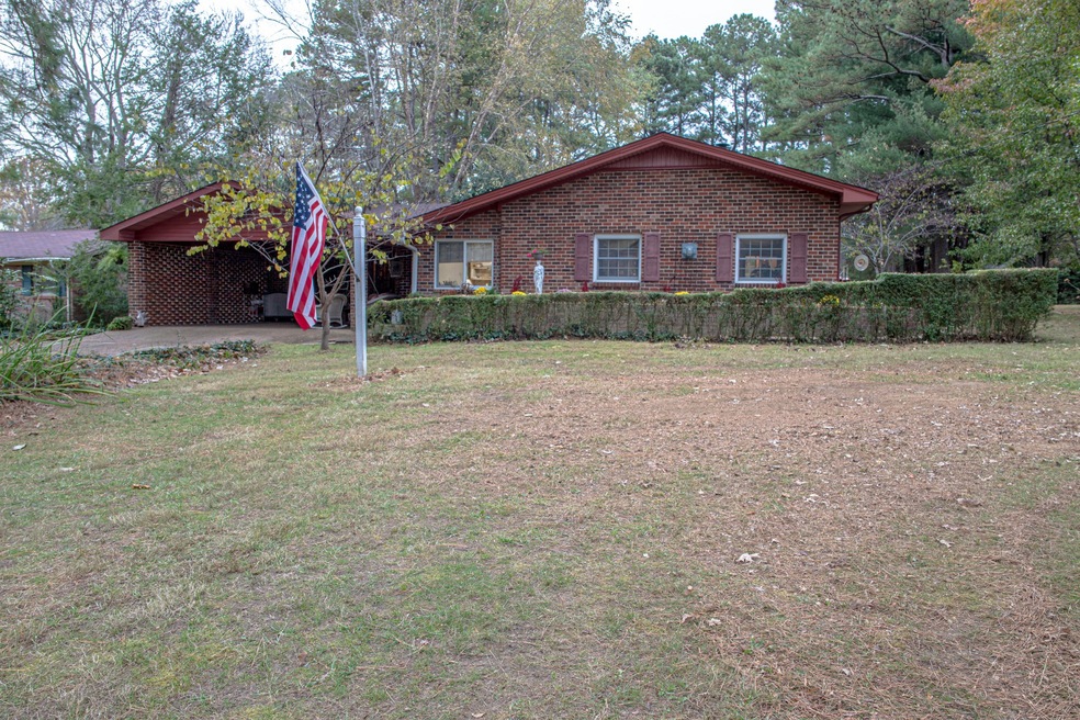 288 Rogers Dr, Manchester, TN 37355 - photo 1
