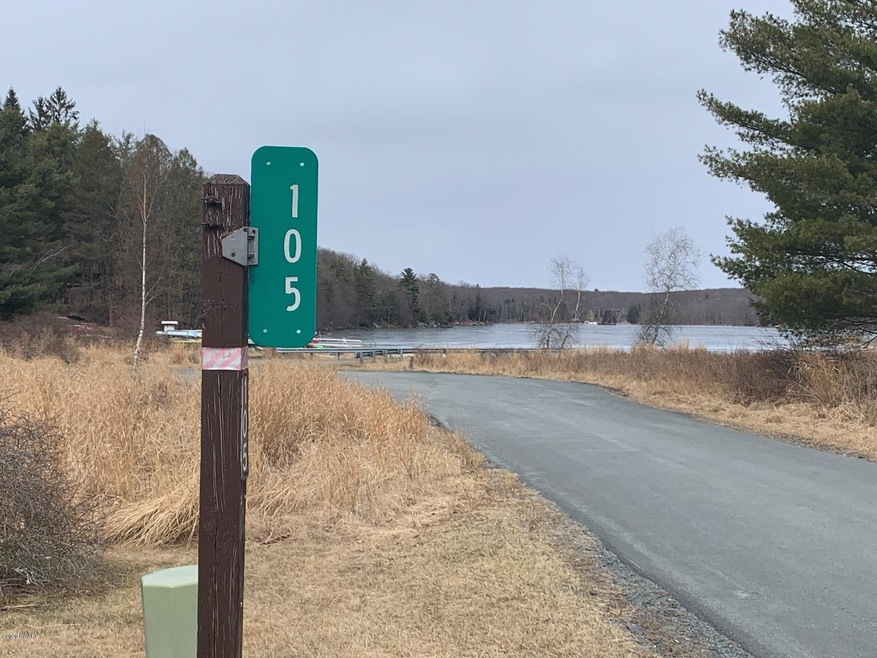 105 Fairway Bay, Hawley, PA 18428 - photo 1