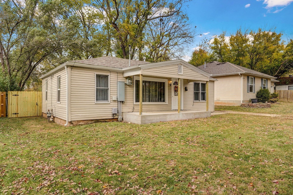 549 S Hillcrest Ave-3