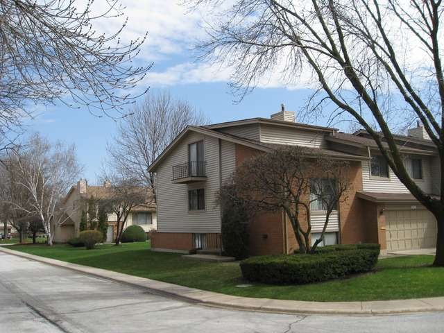 18663 Golfview Dr, Hazel Crest, IL 60429 - photo 1