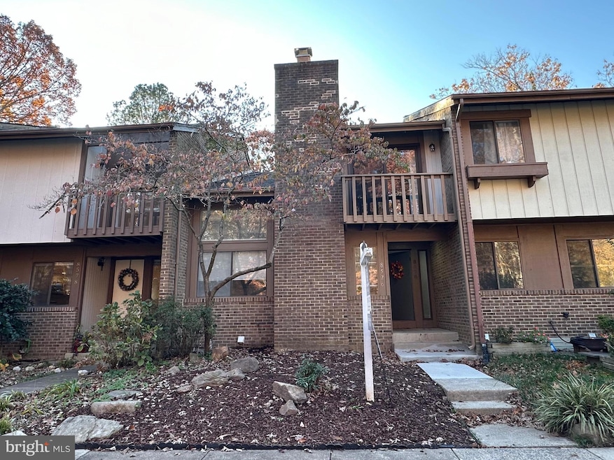 8576 Gwynedd Way, Springfield, VA 22153 - photo 1