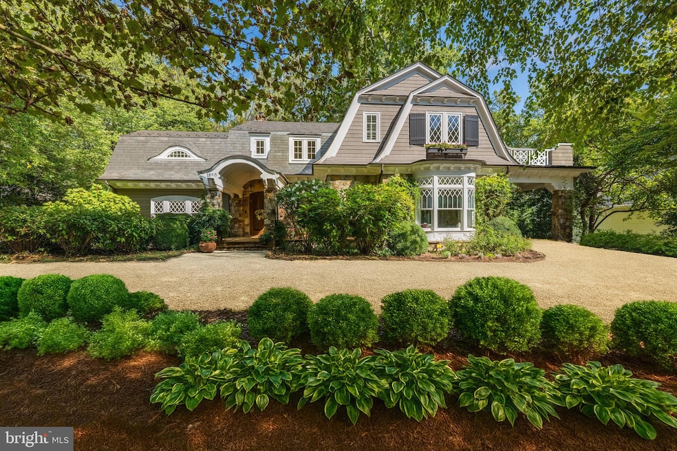 1880 Virginia Ave, McLean, VA 22101 - photo 1