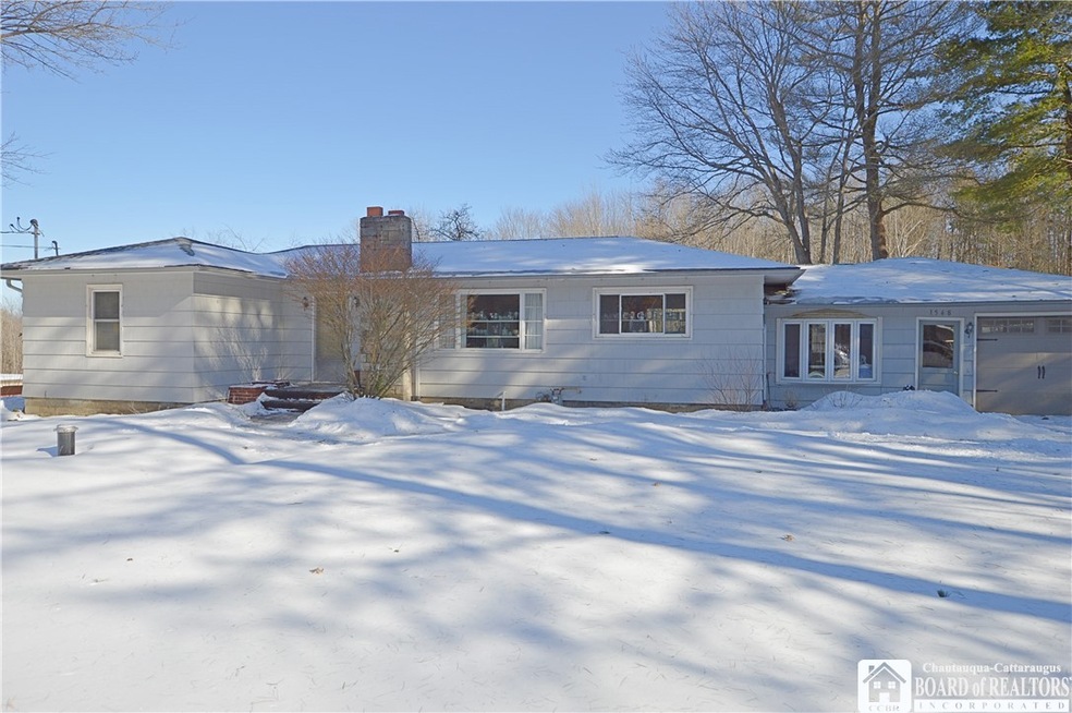 Welcome to 1568 Trask Rd...1826 sf ranch with atta