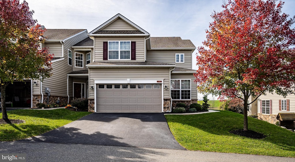 1205 Ridgeview Dr, Morgantown, PA 19543 - photo 1