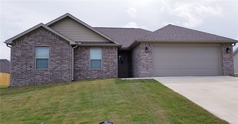 1461 Colonel Hawthorne Dr, Prairie Grove, AR 72753 - photo 1