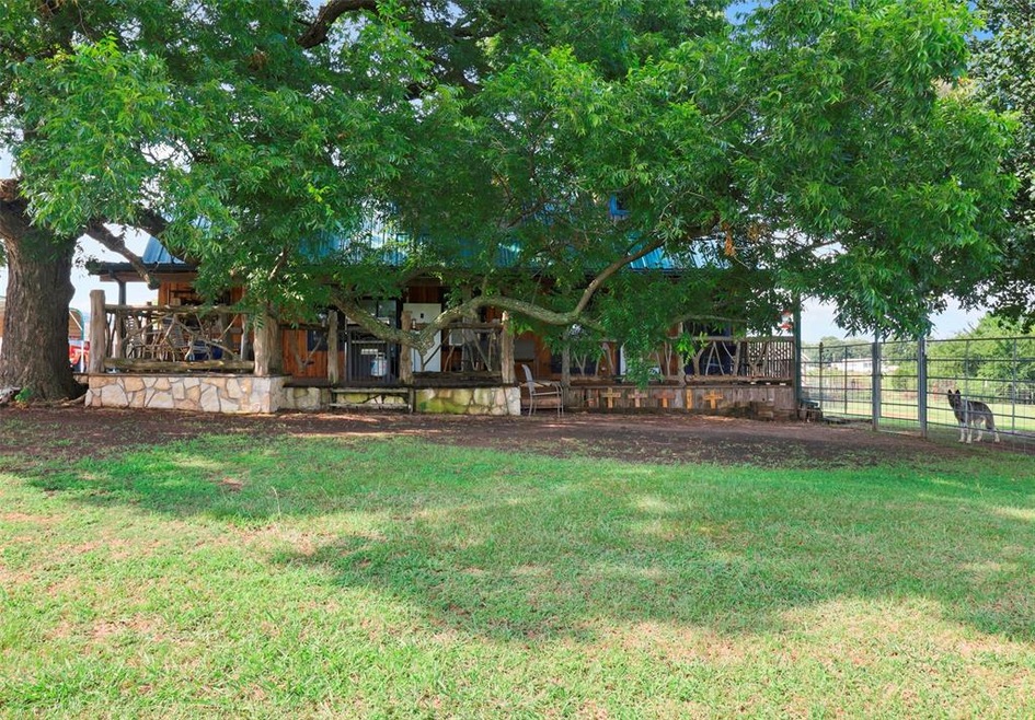 2665 Sandusky Rd, Whitesboro, TX 76273 - photo 1