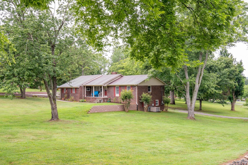 WELCOME HOME! Looking for an updated immaculate home that's ready to move in? You've found it. 