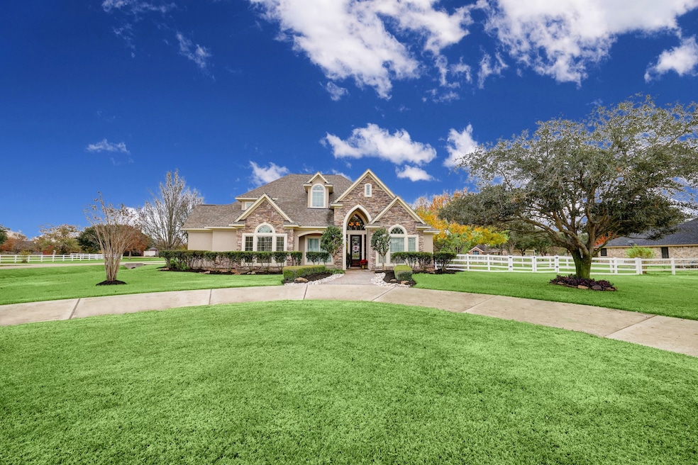 19707 Stone Lake Dr, Tomball, TX 77377 - photo 1