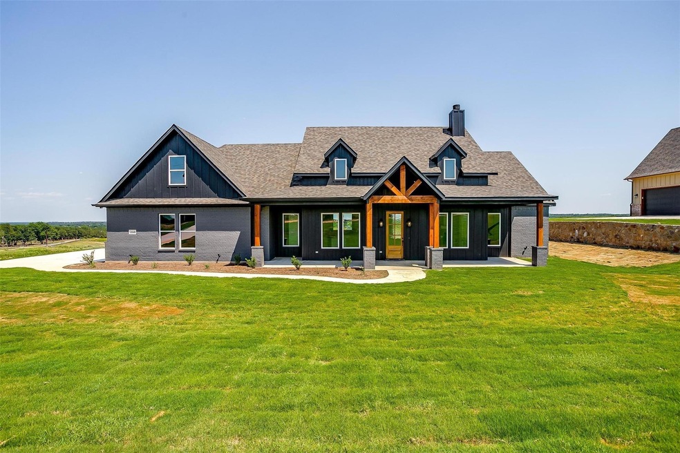 1048 Agnes Cir, Springtown, TX 76082 - photo 1