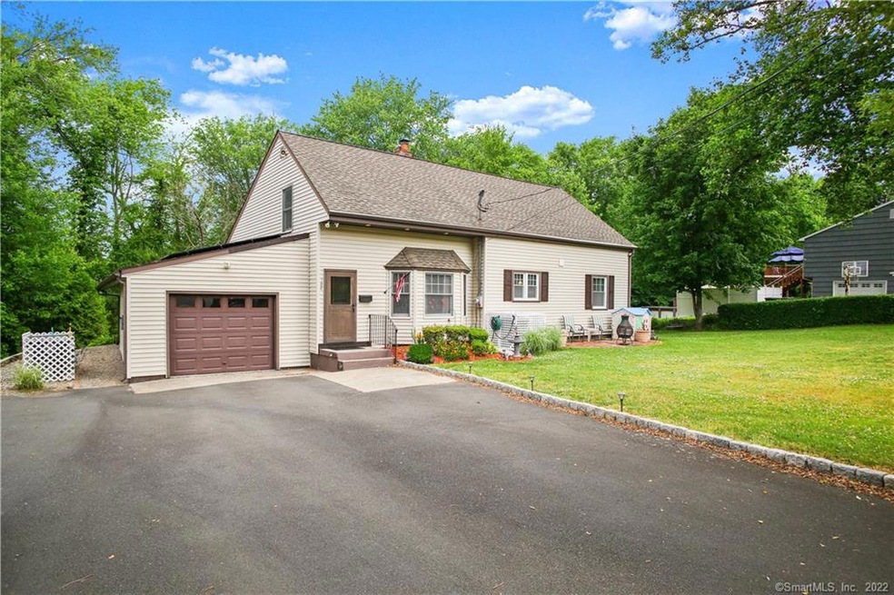 184 Platt St, Milford, CT 06460 - photo 1