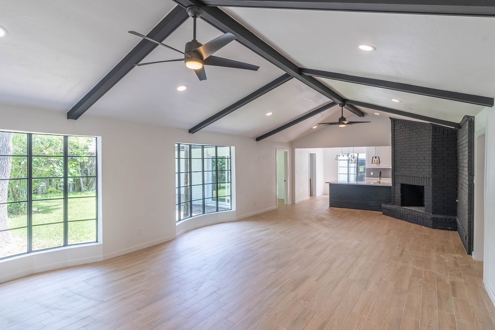 5111 Francine Ln, Houston, TX 77016 - photo 1