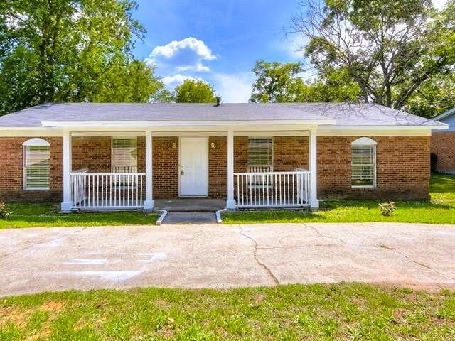 For Rent $1,350/month