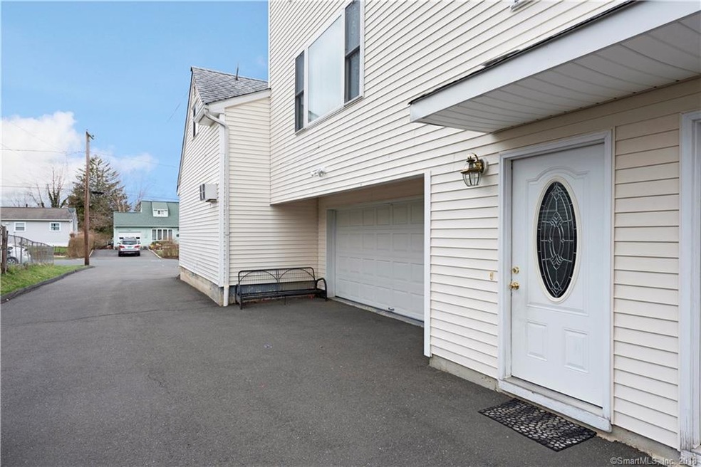 10 6th St unit 2, Danbury, CT 06810 - photo 1