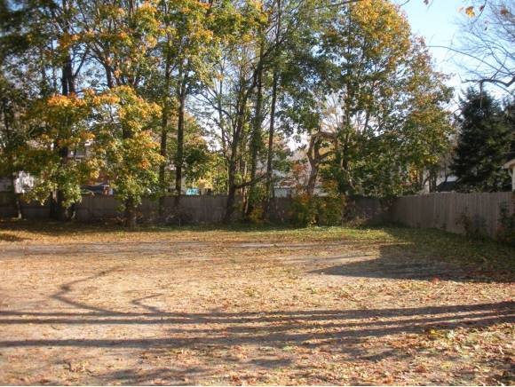 599 Middle St unit 2, Portsmouth, NH 03801 - photo 1